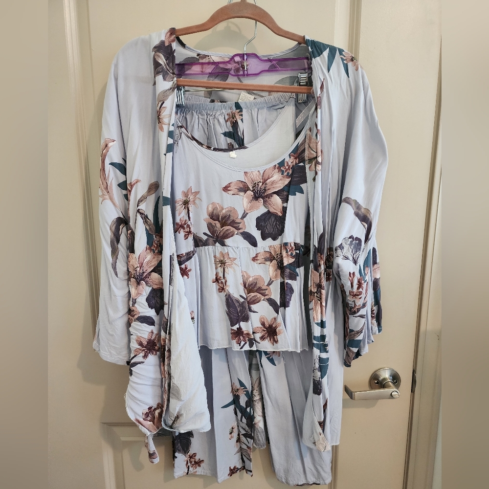 Woman's Pajama Lounge Set